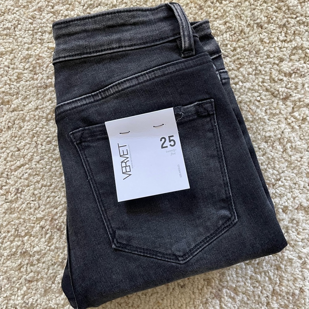 VICI Periodic High Rise Distressed Skinny size 25